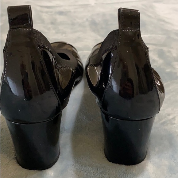 Chanel black patent leather heels - Picture 4 of 6